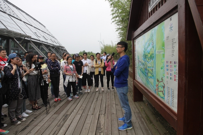 助教施胜利介绍崇明岛概况 助教施胜利介绍崇明岛概况