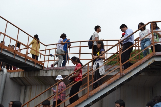 同学参观 同学参观