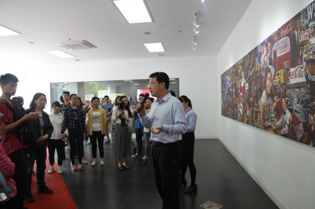 张勇老师为大家作介绍 张勇老师为大家作介绍