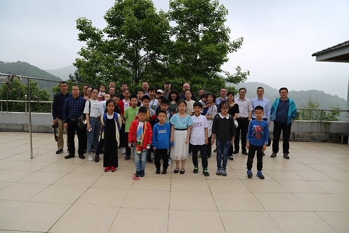 活动参与人员合影 活动参与人员合影