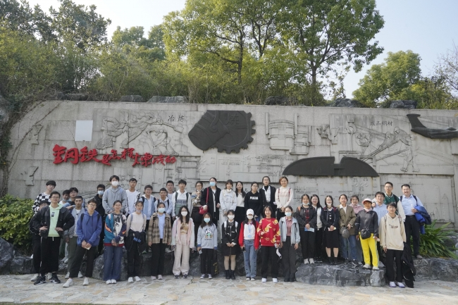 18(可当新闻封面) 18(可当新闻封面)