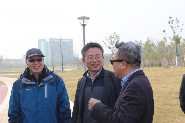 参观鹦鹉洲湿地工程现场2 参观鹦鹉洲湿地工程现场2