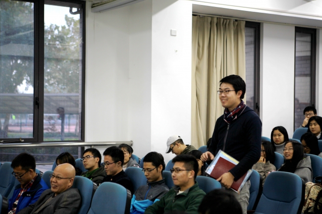 讨论环节-韩骥副教授发问