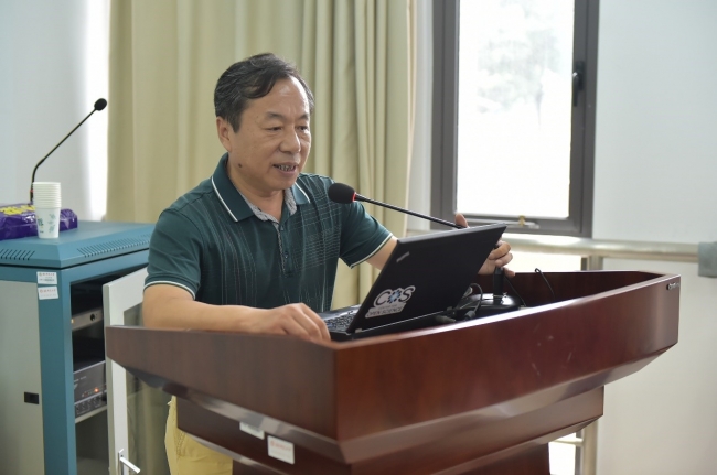 7天童国家站王希华教授进行介绍