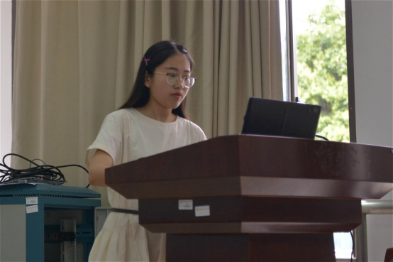 yl6809永利官网举办第十九期光华研究生学术论坛707