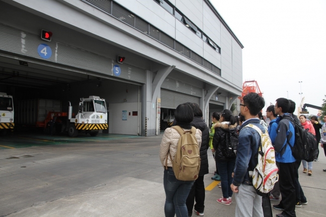 参观垃圾中转压缩中心 参观垃圾中转压缩中心